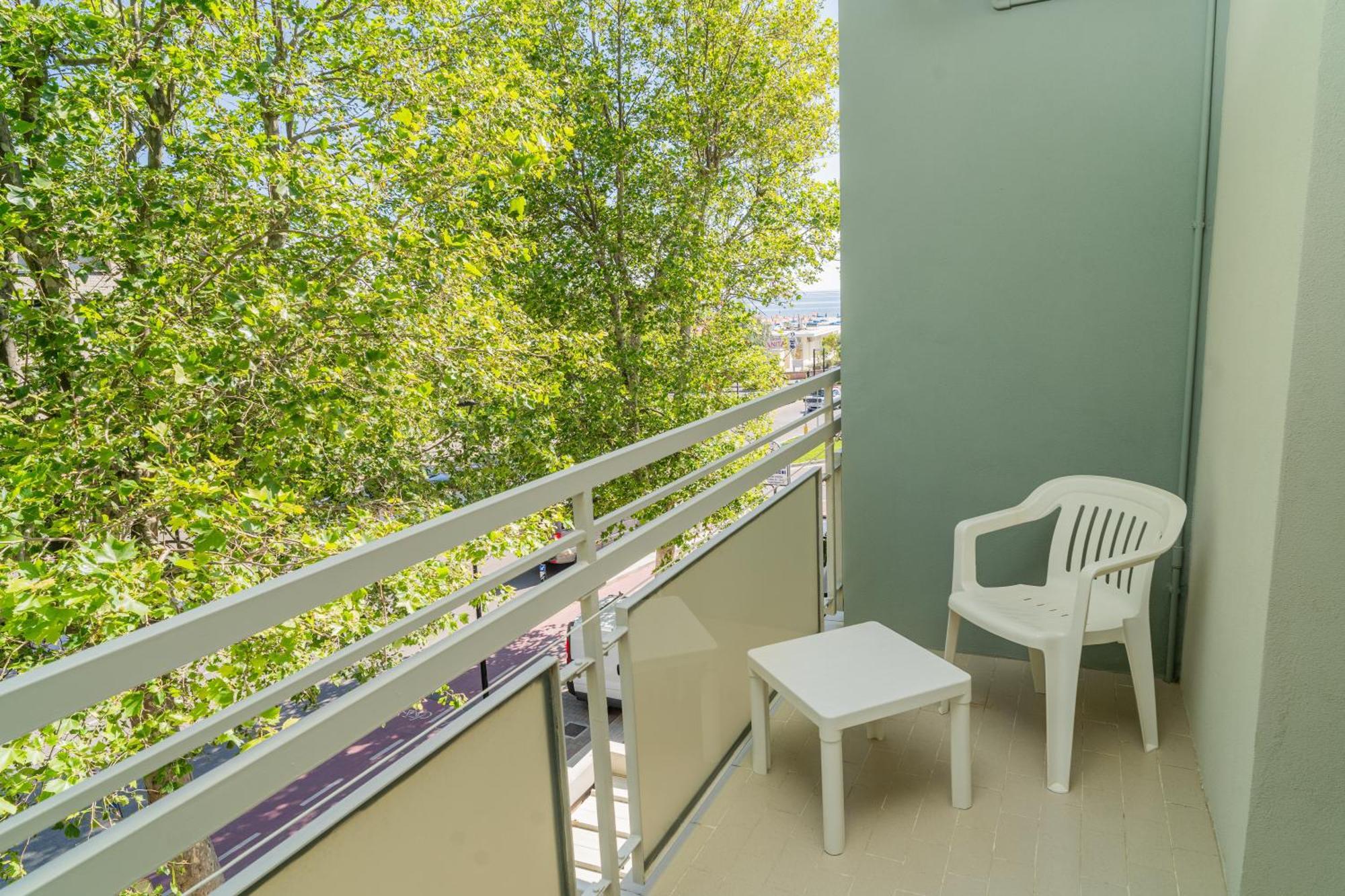 Hotel Ondina E Milazzo Червия Экстерьер фото